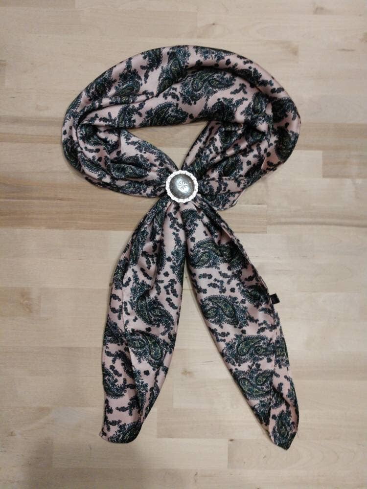 Retro Dusty Rose Pink Paisley Wild Rags