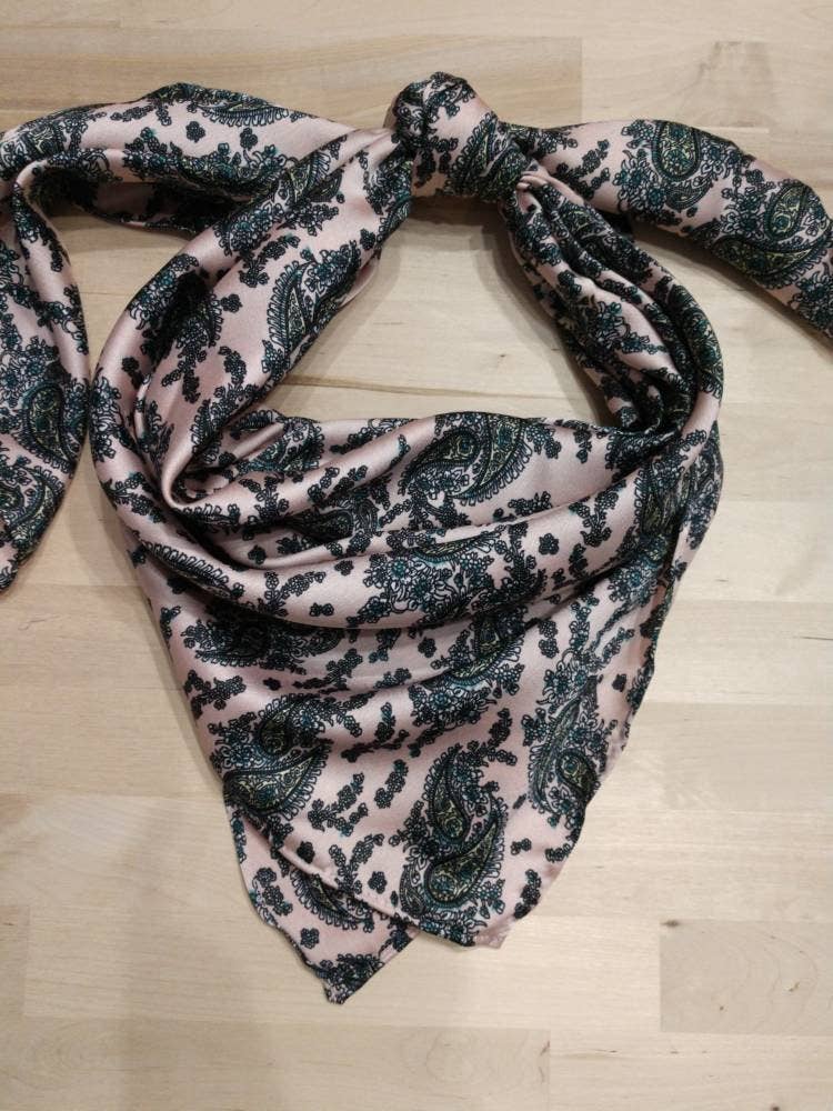 Retro Dusty Rose Pink Paisley Wild Rags