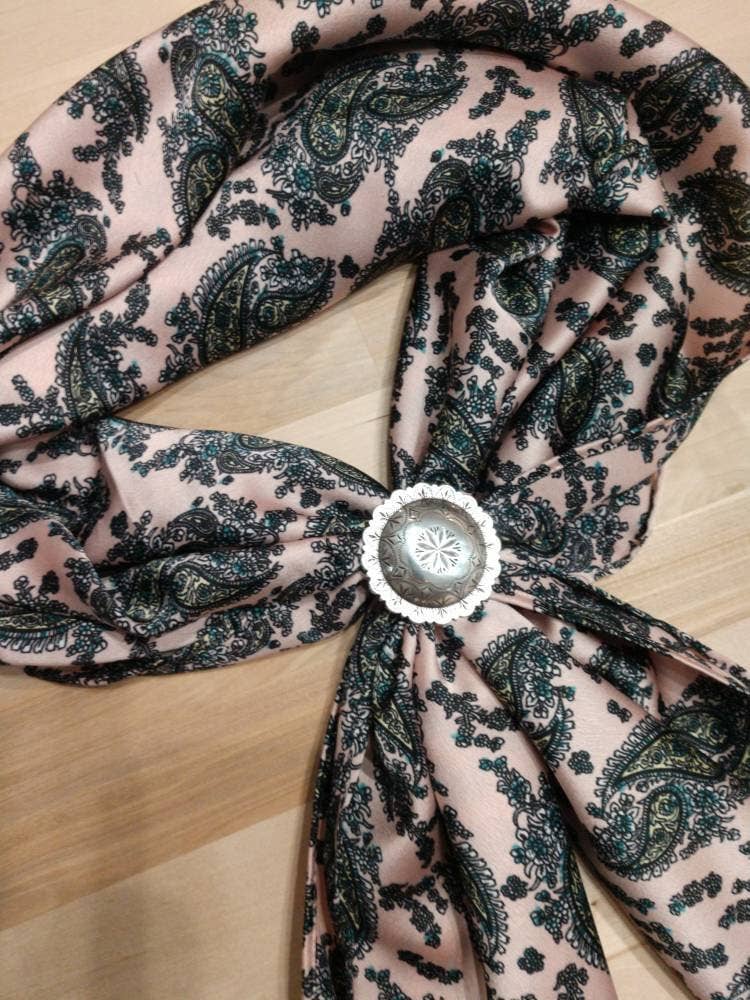 Retro Dusty Rose Pink Paisley Wild Rags