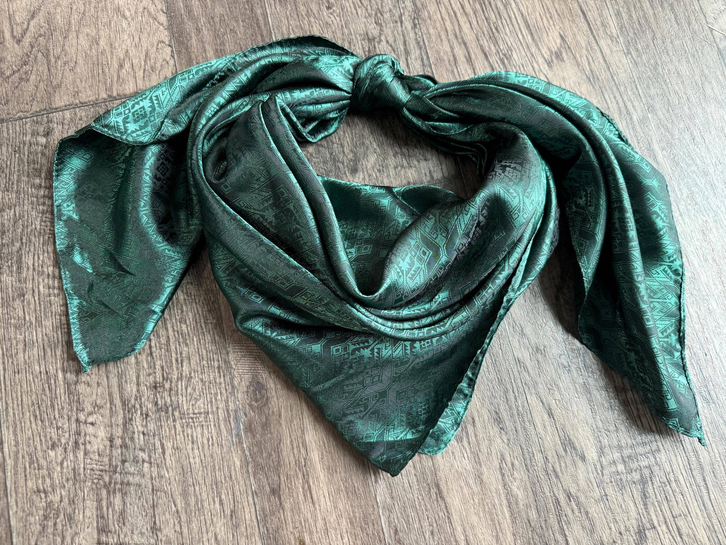 Jacquard Aztec Wild Rag