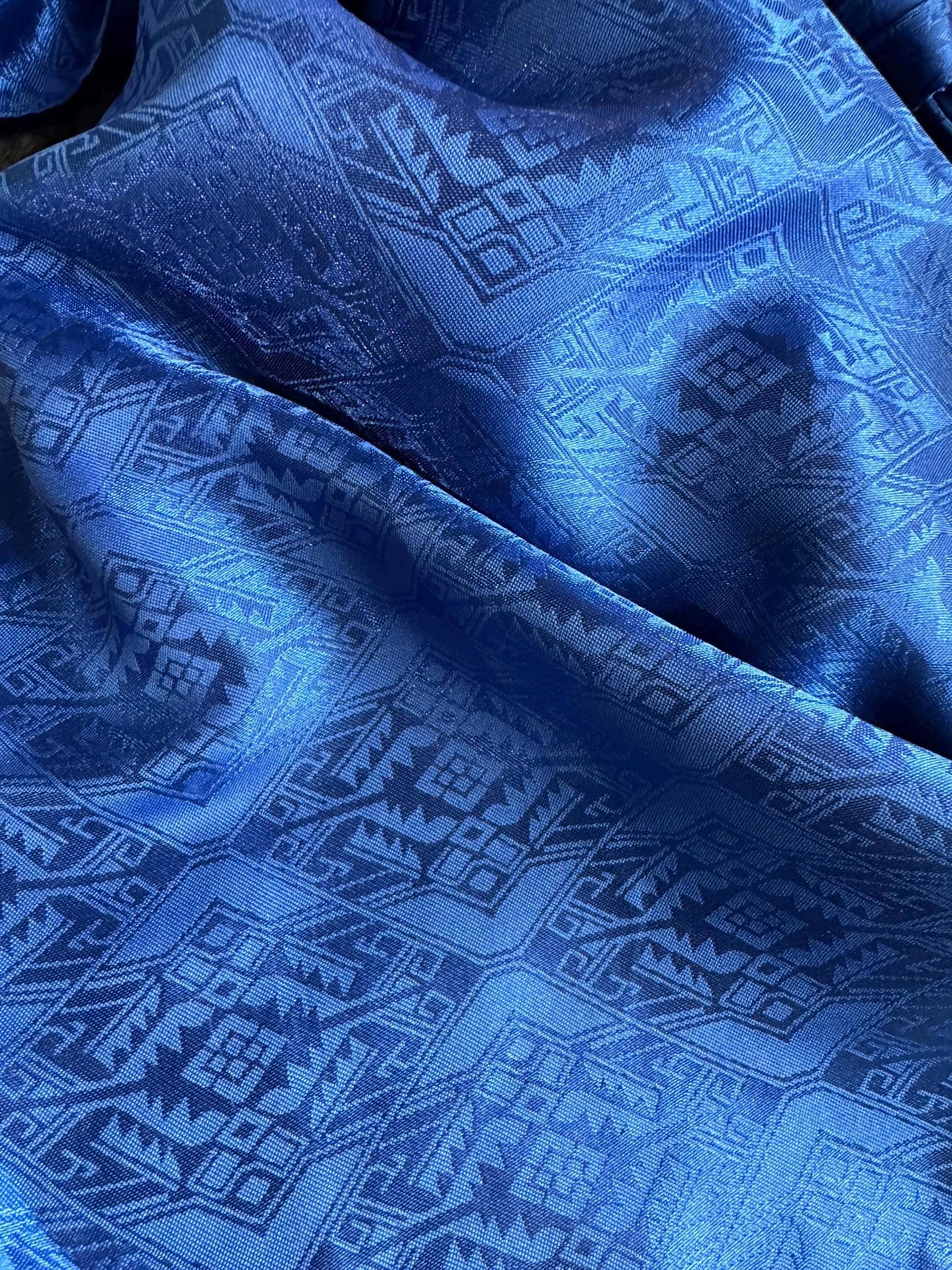 Jacquard Aztec Wild Rag